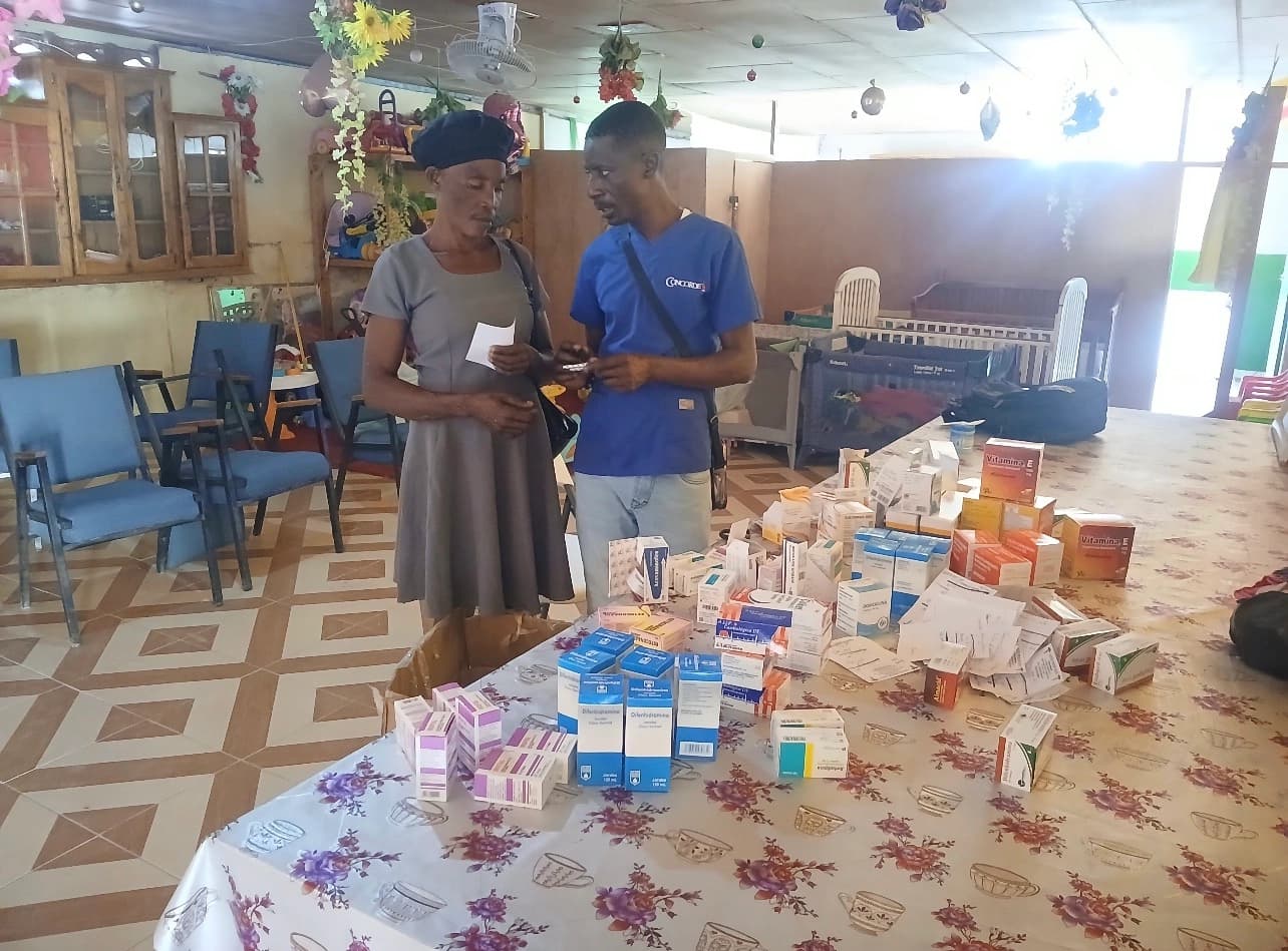 Mobile Clinic, Pointe des Mangles photo 7